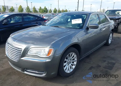 2012 Chrysler 300 from USA, damaged, VIN 2C3CCAAG5CH142399